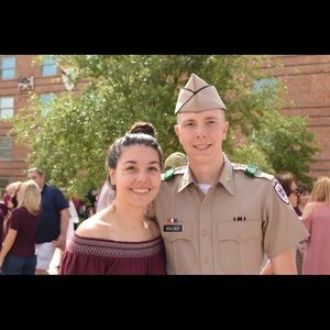 Meet your Posher, Cameron